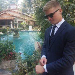 Meet your Posher, Jon